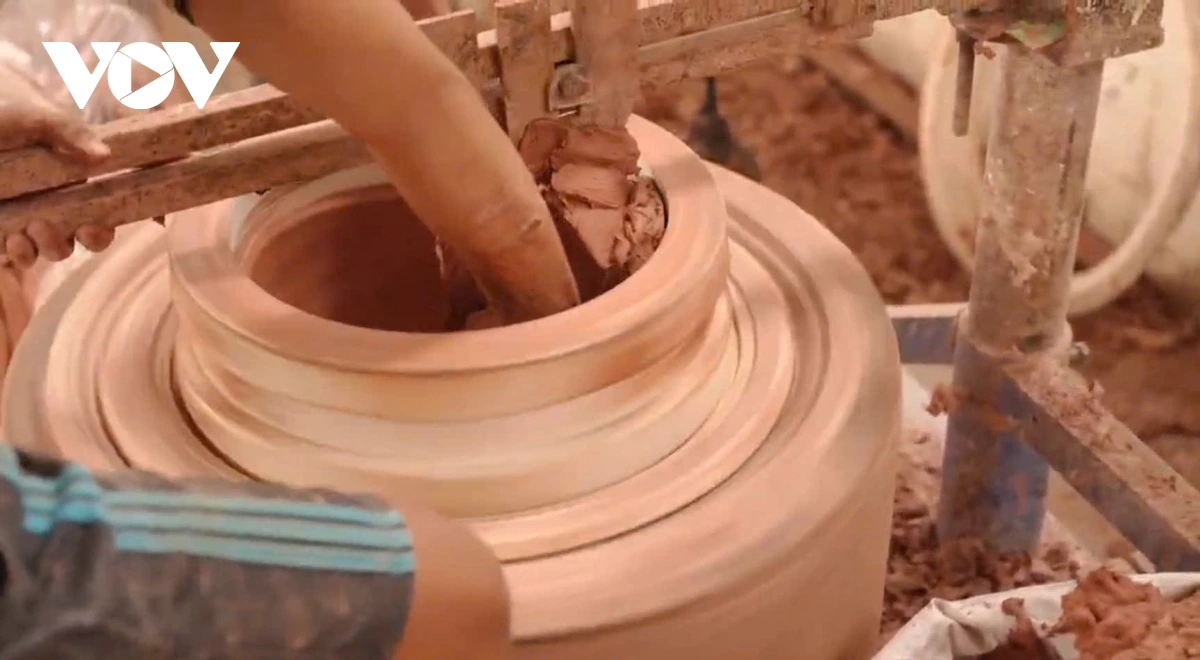 thang tram nghe gom bien hoa hinh anh 2